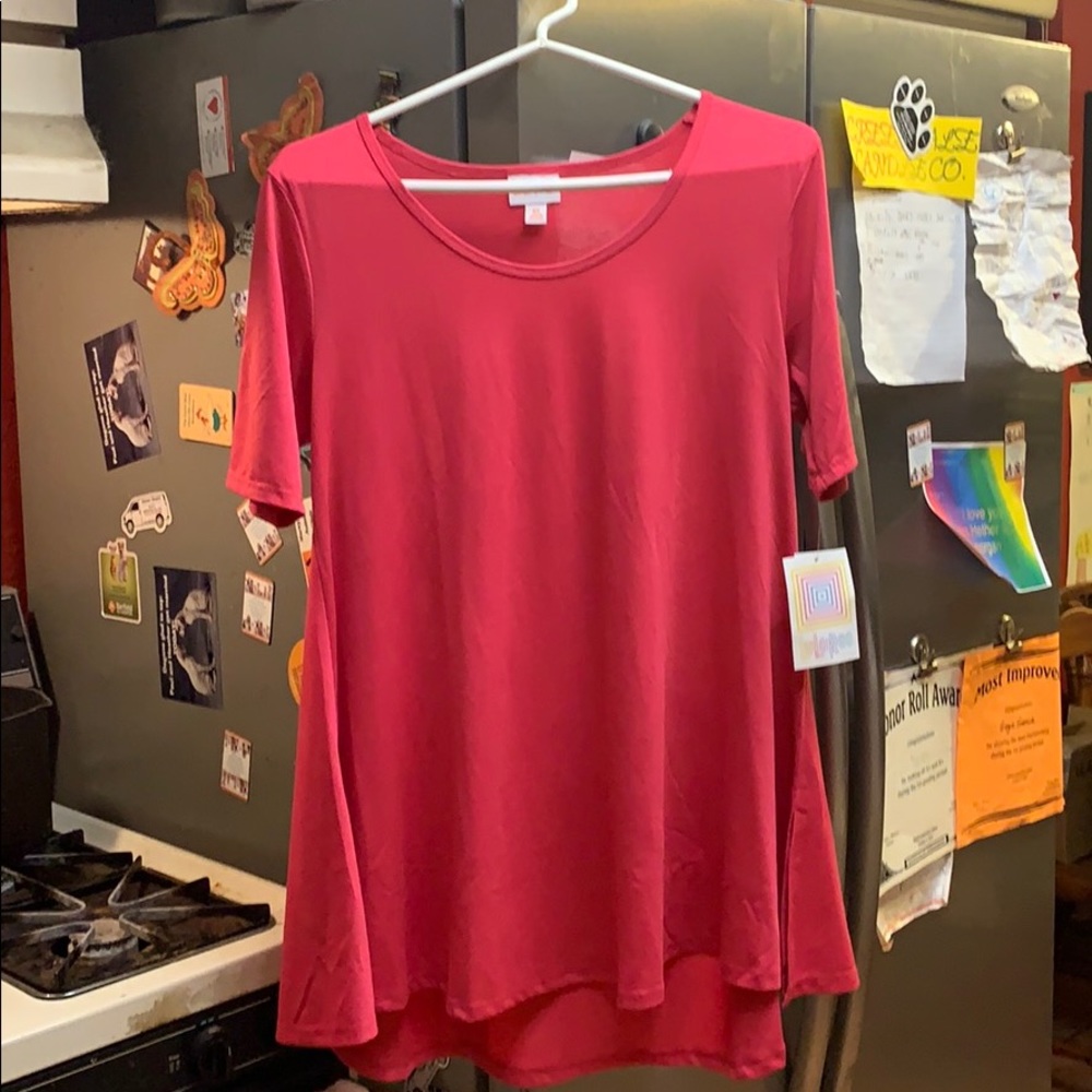 Hot pink LuLaRoe XS Perfect Tee Brand NWT